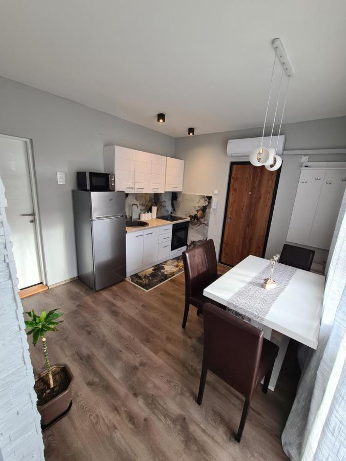Grey & Sunny Apartments Zajecar Luaran gambar