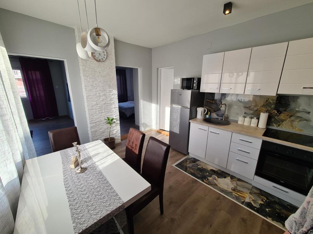 Grey & Sunny Apartments Zajecar Luaran gambar