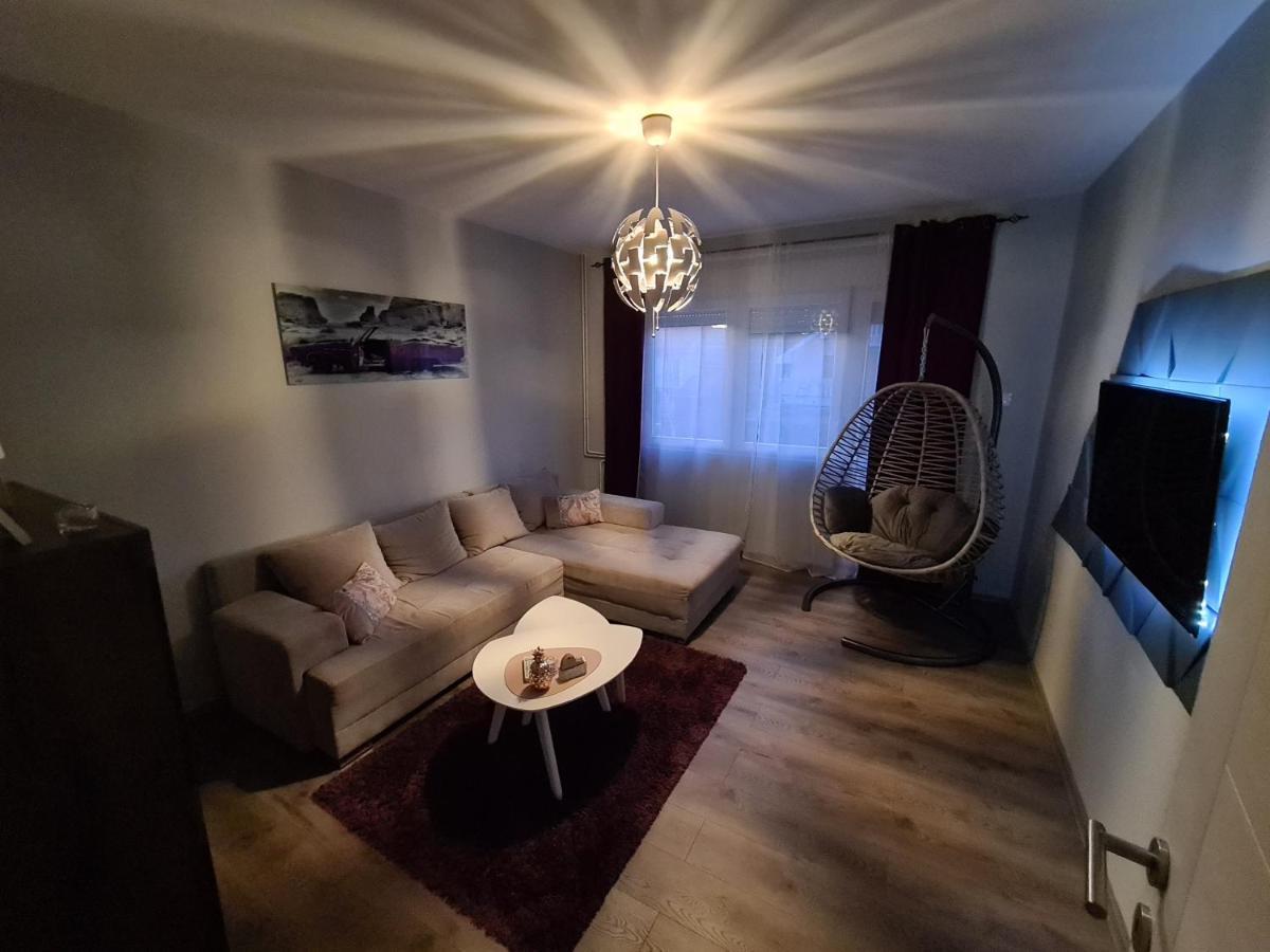 Grey & Sunny Apartments Zajecar Luaran gambar
