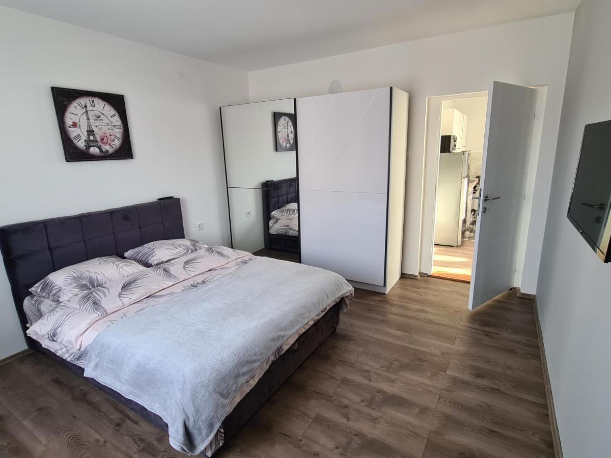 Grey & Sunny Apartments Zajecar Luaran gambar